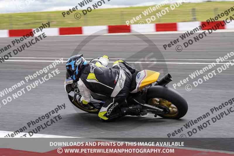 cadwell no limits trackday;cadwell park;cadwell park photographs;cadwell trackday photographs;enduro digital images;event digital images;eventdigitalimages;navarra;no limits trackdays;peter wileman photography;racing digital images;trackday digital images;trackday photos